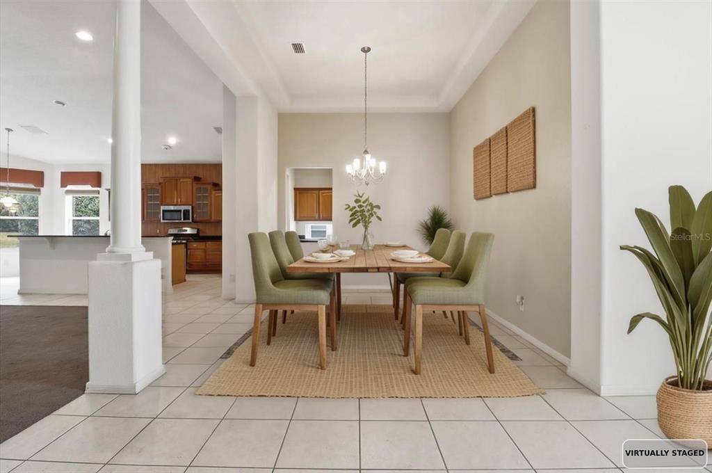 待售: $529,000 (3 贝兹, 2 浴室, 2704 平方英尺)