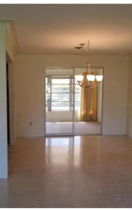 For Rent: $2,200 (3 beds, 1 baths, 1420 Square Feet)