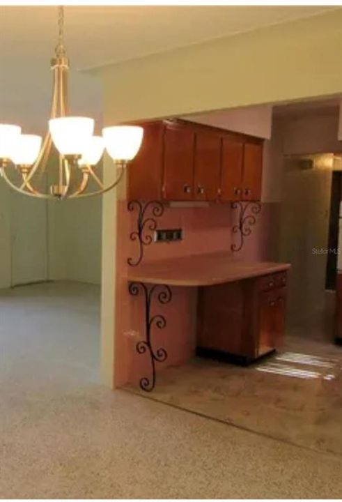 For Rent: $2,200 (3 beds, 1 baths, 1420 Square Feet)