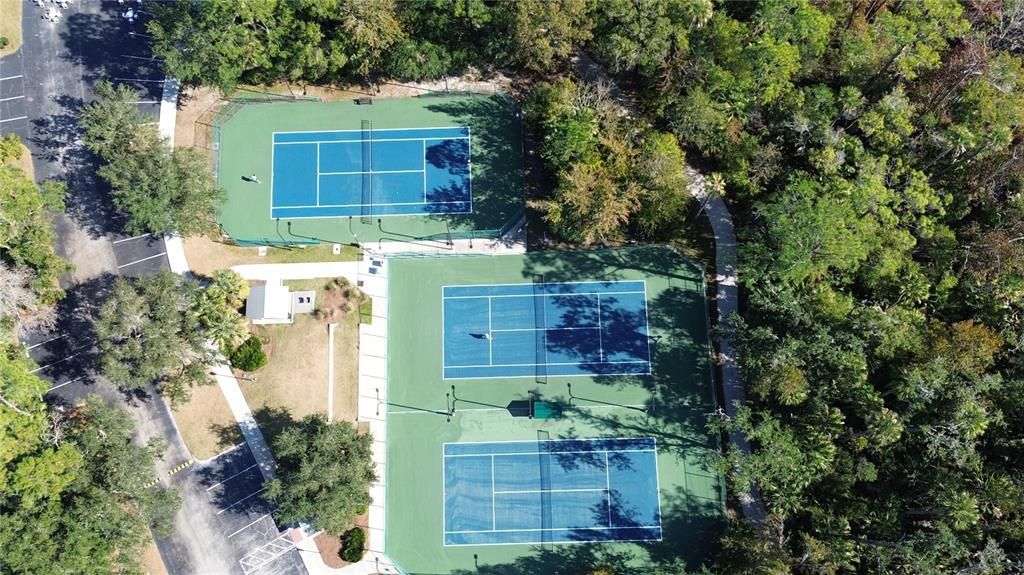 For Sale: $879,000 (3 beds, 3 baths, 2149 Square Feet)