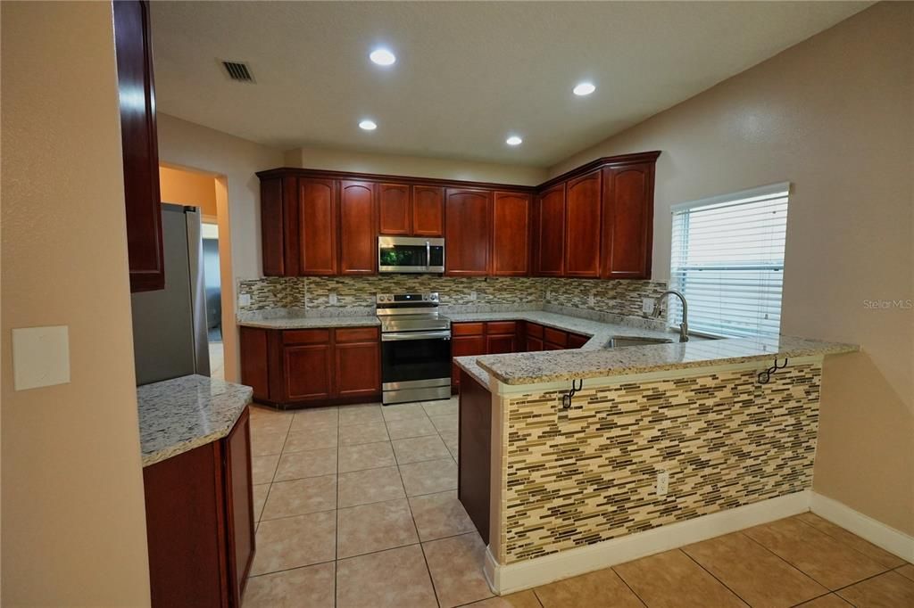 For Rent: $3,500 (4 beds, 3 baths, 2841 Square Feet)