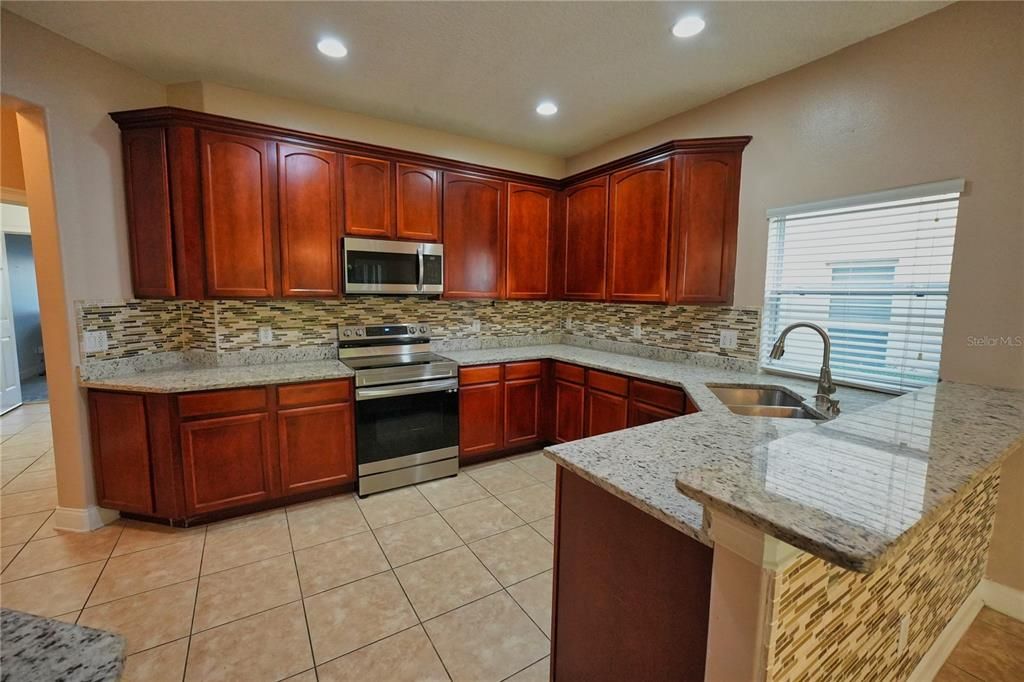 For Rent: $3,500 (4 beds, 3 baths, 2841 Square Feet)