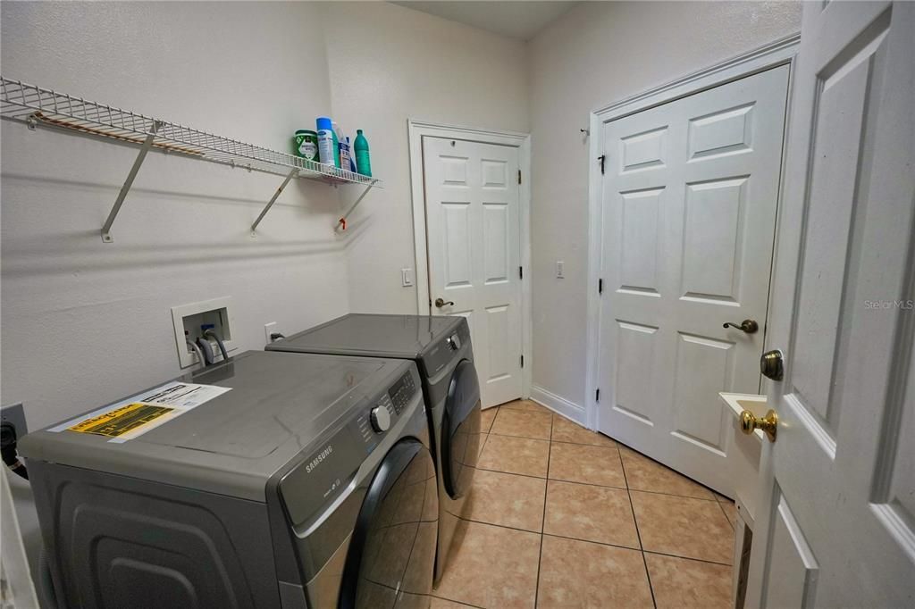 For Rent: $3,500 (4 beds, 3 baths, 2841 Square Feet)