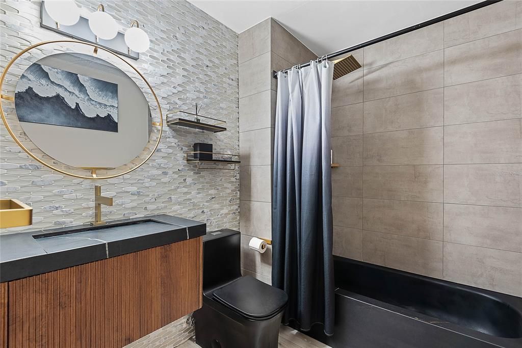 En Venta: $725,000 (3 camas, 2 baños, 1720 Pies cuadrados)