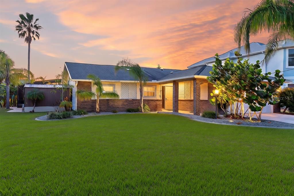 En Venta: $725,000 (3 camas, 2 baños, 1720 Pies cuadrados)