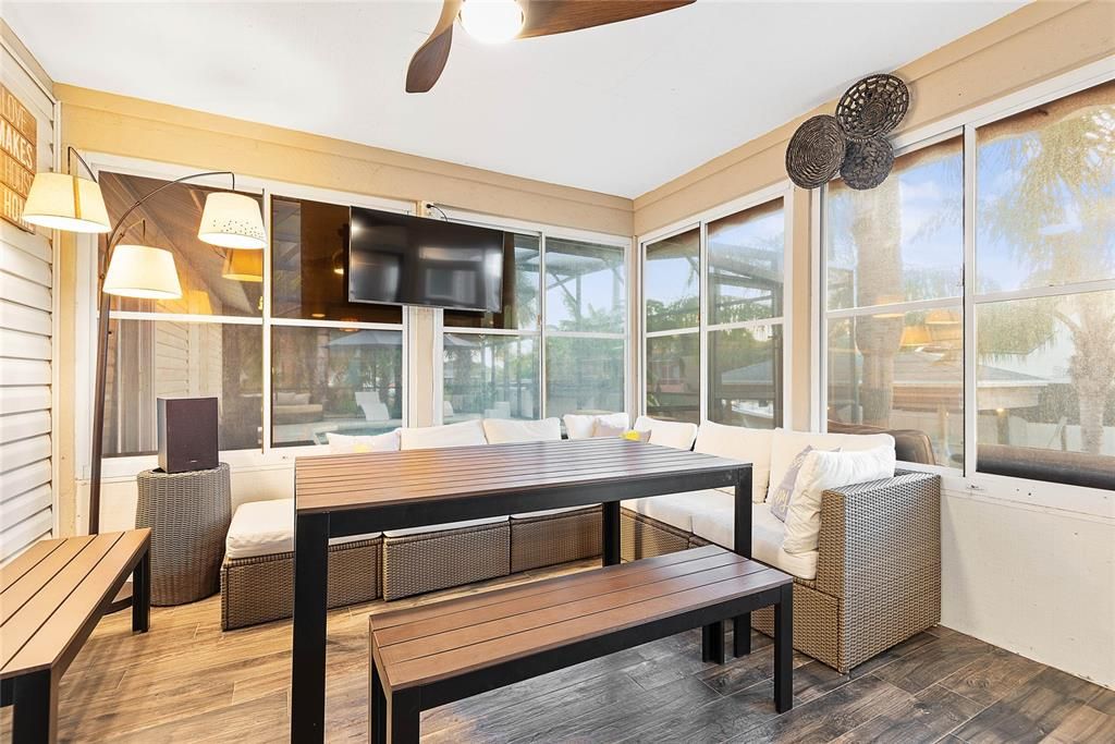 En Venta: $725,000 (3 camas, 2 baños, 1720 Pies cuadrados)