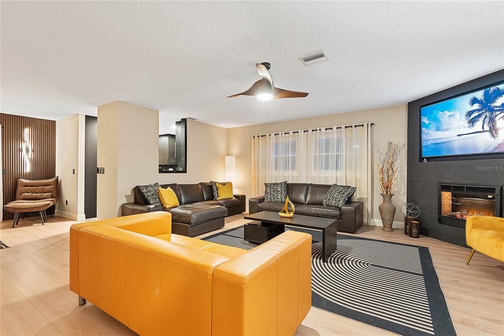 En Venta: $725,000 (3 camas, 2 baños, 1720 Pies cuadrados)