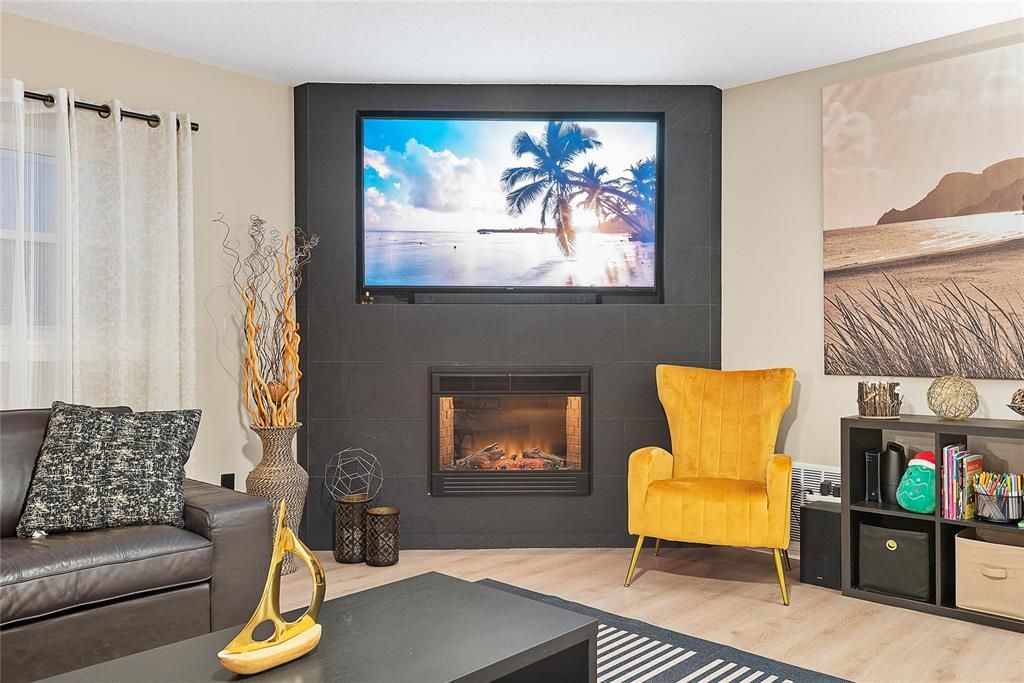 En Venta: $725,000 (3 camas, 2 baños, 1720 Pies cuadrados)