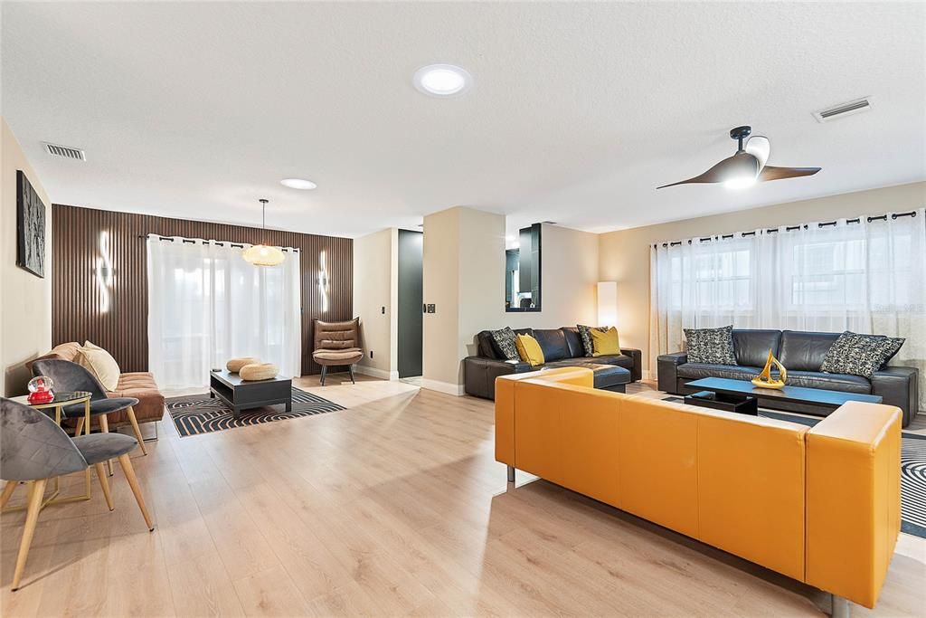 En Venta: $725,000 (3 camas, 2 baños, 1720 Pies cuadrados)