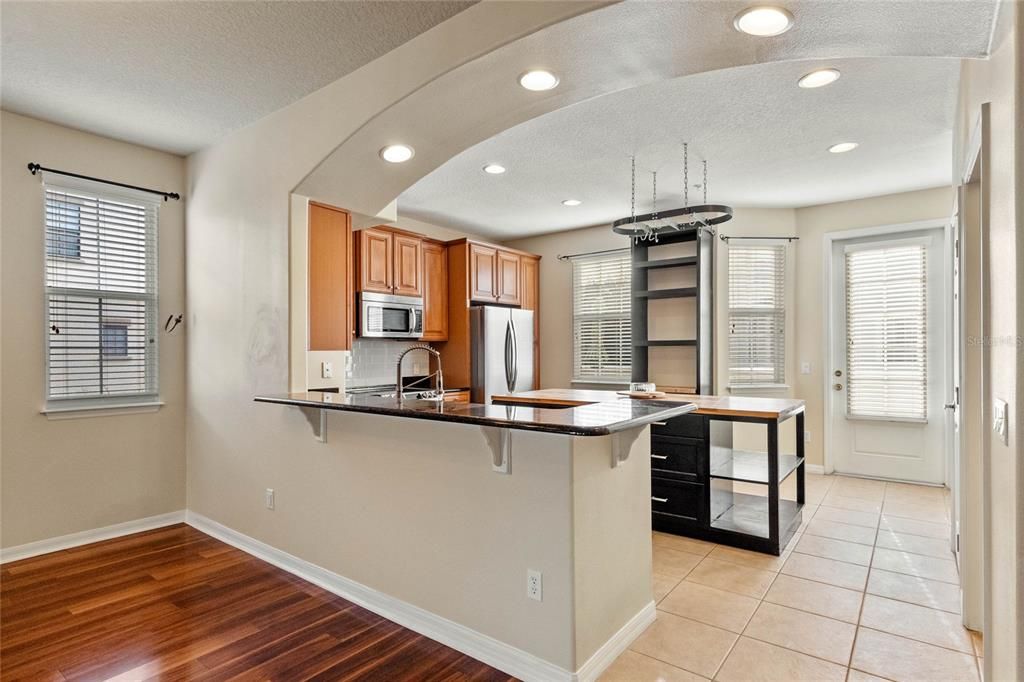 For Sale: $649,900 (3 beds, 3 baths, 2390 Square Feet)