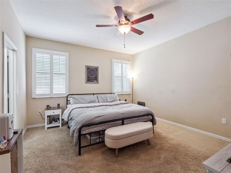 На продажу: $420,000 (4 спален, 2 ванн, 1825 Квадратных фут)