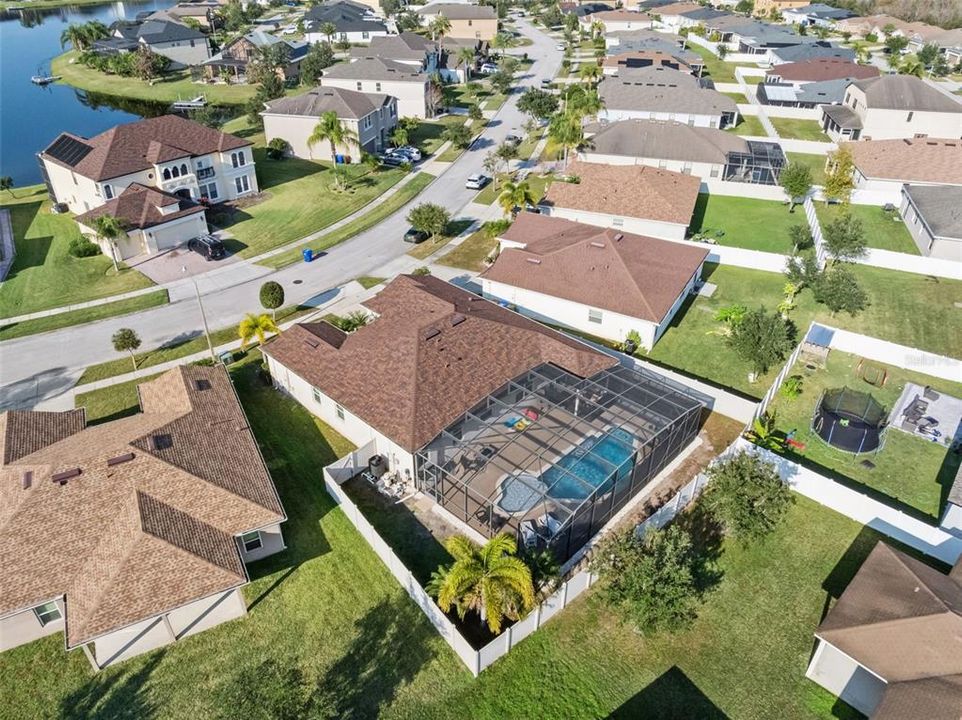 На продажу: $420,000 (4 спален, 2 ванн, 1825 Квадратных фут)