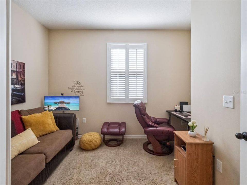 На продажу: $420,000 (4 спален, 2 ванн, 1825 Квадратных фут)