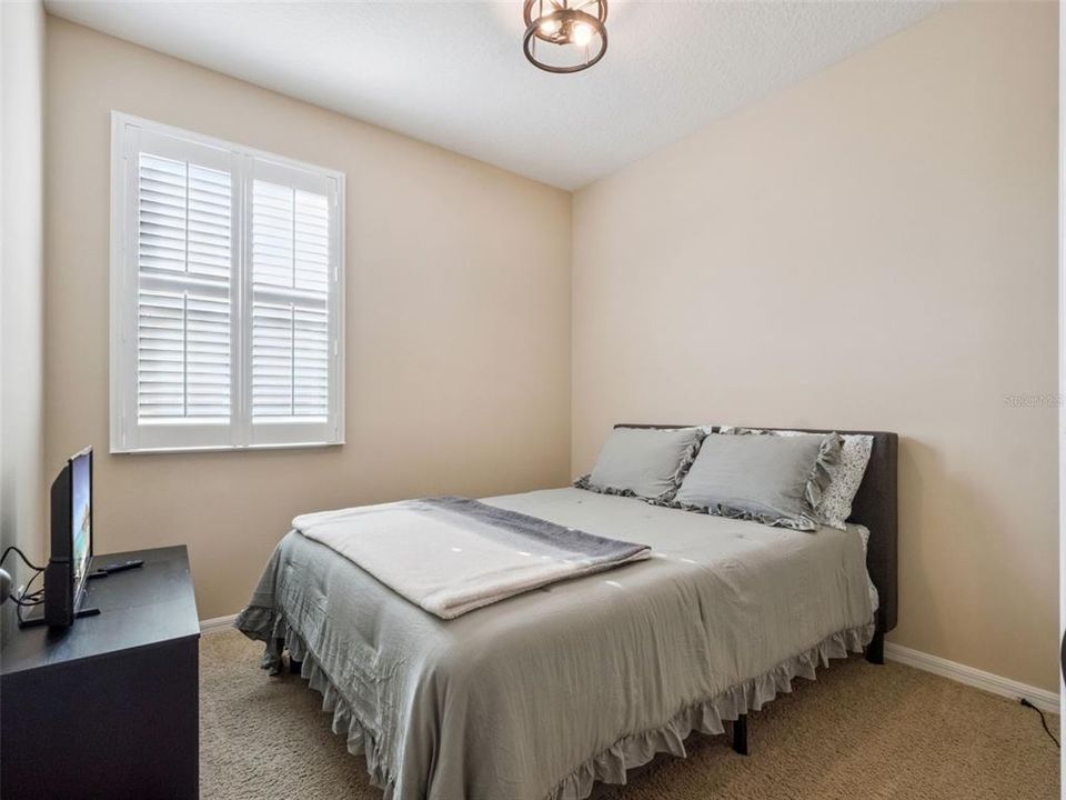 На продажу: $420,000 (4 спален, 2 ванн, 1825 Квадратных фут)