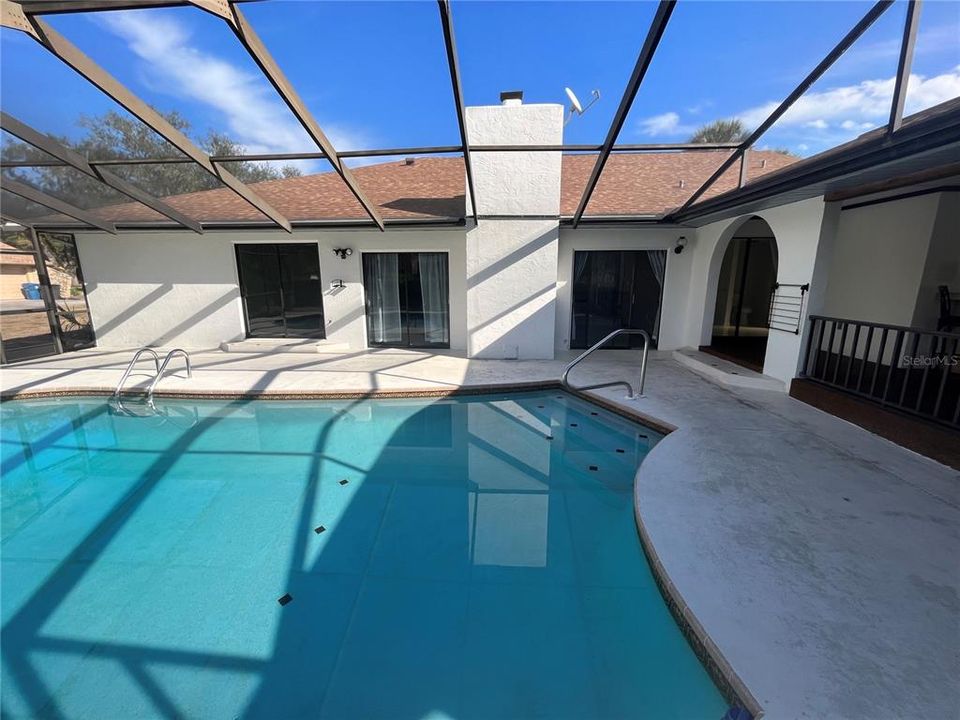 For Sale: $399,999 (3 beds, 2 baths, 2248 Square Feet)