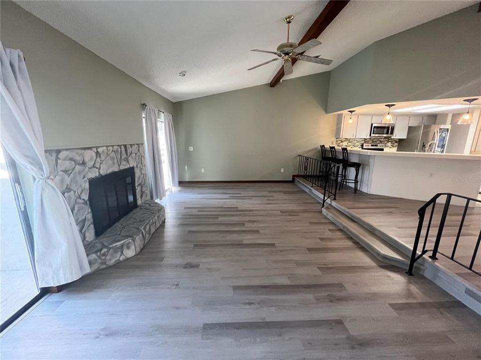 For Sale: $399,999 (3 beds, 2 baths, 2248 Square Feet)