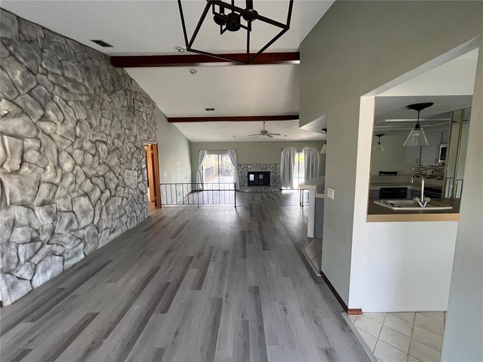 For Sale: $399,999 (3 beds, 2 baths, 2248 Square Feet)