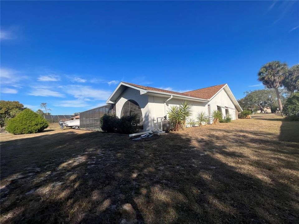 For Sale: $399,999 (3 beds, 2 baths, 2248 Square Feet)