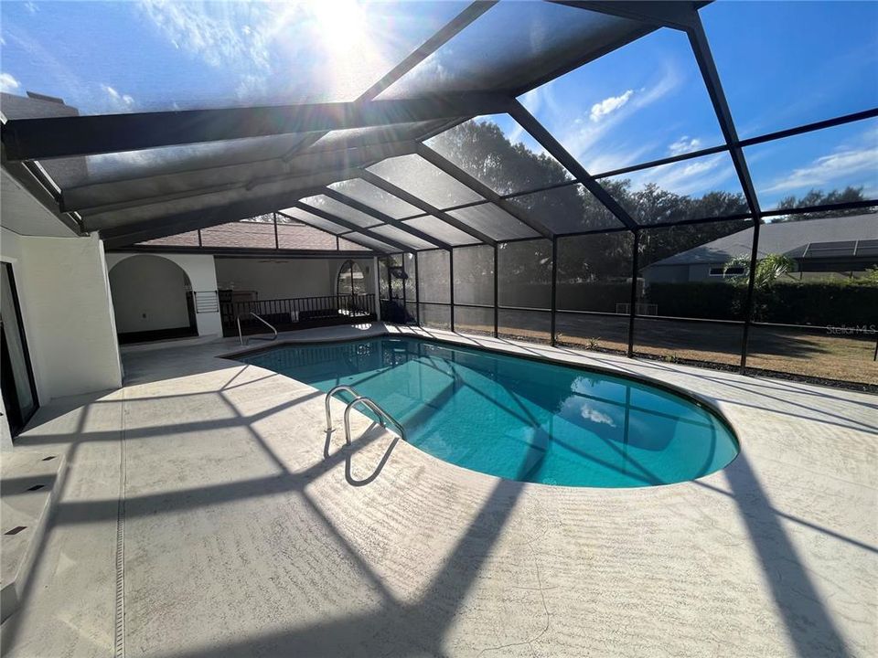 For Sale: $399,999 (3 beds, 2 baths, 2248 Square Feet)