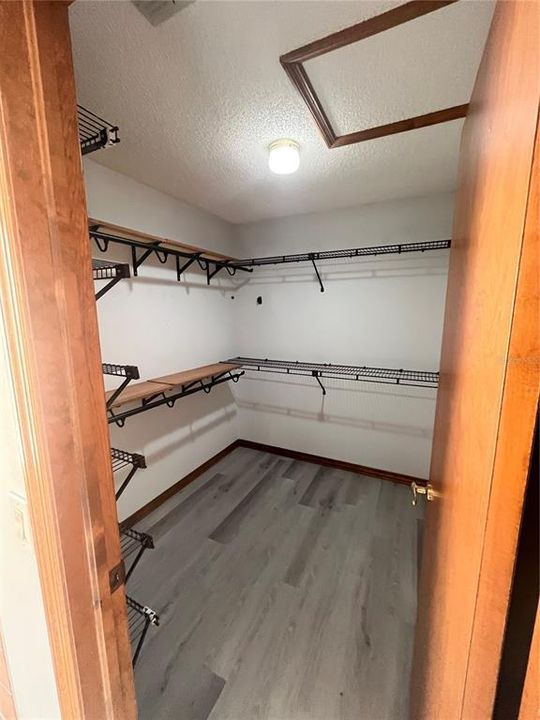 For Sale: $399,999 (3 beds, 2 baths, 2248 Square Feet)