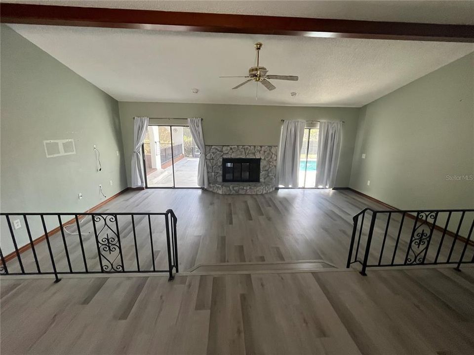 For Sale: $399,999 (3 beds, 2 baths, 2248 Square Feet)