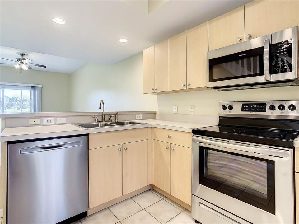 For Rent: $1,500 (2 beds, 2 baths, 1154 Square Feet)