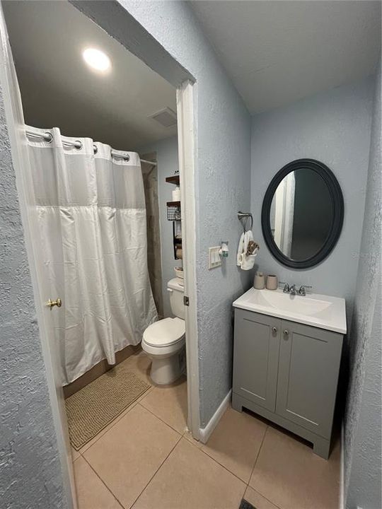 На продажу: $330,000 (4 спален, 2 ванн, 1263 Квадратных фут)