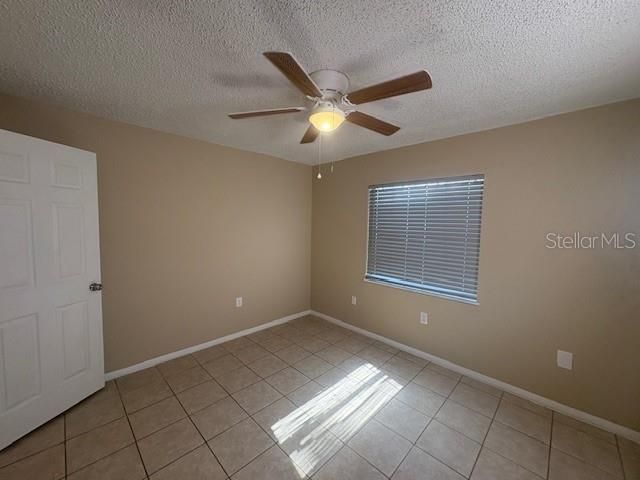 В аренду: $1,495 (2 спален, 1 ванн, 990 Квадратных фут)