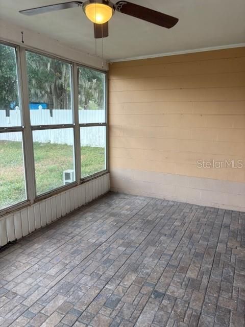 В аренду: $1,495 (2 спален, 1 ванн, 990 Квадратных фут)