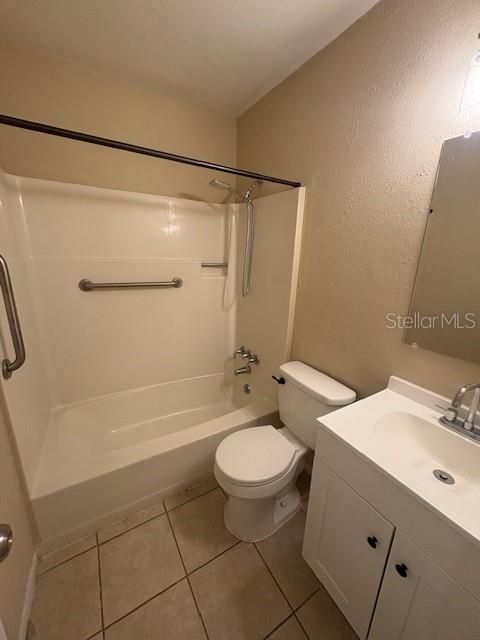 В аренду: $1,495 (2 спален, 1 ванн, 990 Квадратных фут)