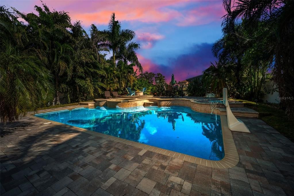 For Rent: $6,800 (3 beds, 3 baths, 2702 Square Feet)