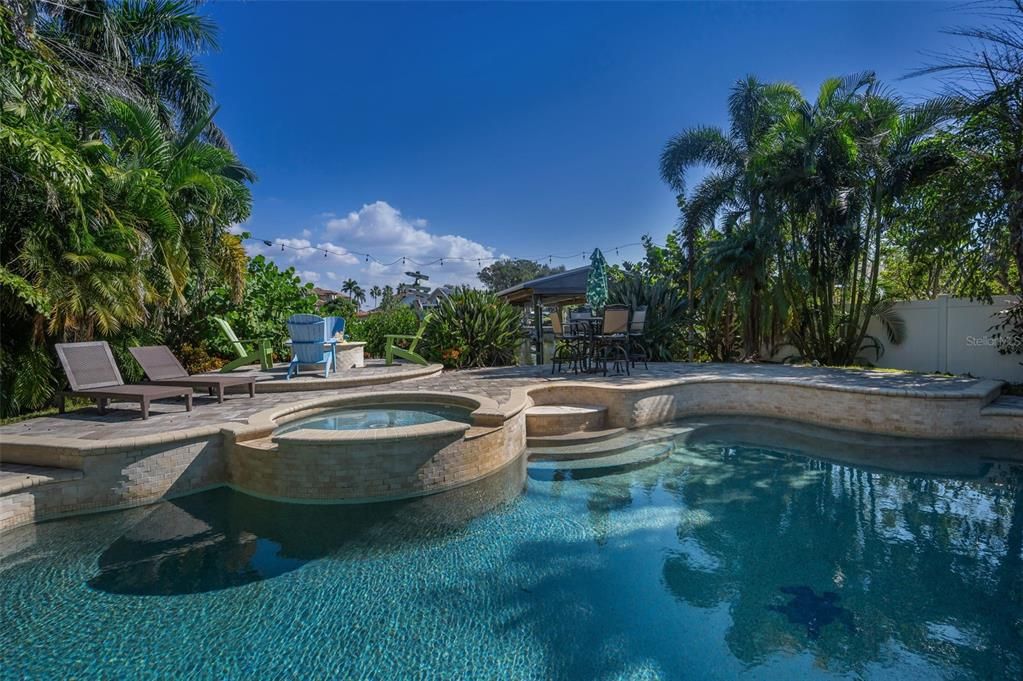 For Rent: $6,800 (3 beds, 3 baths, 2702 Square Feet)