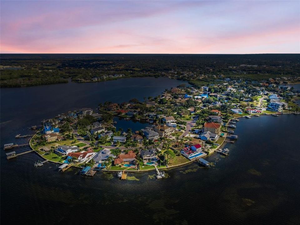 For Rent: $6,800 (3 beds, 3 baths, 2702 Square Feet)