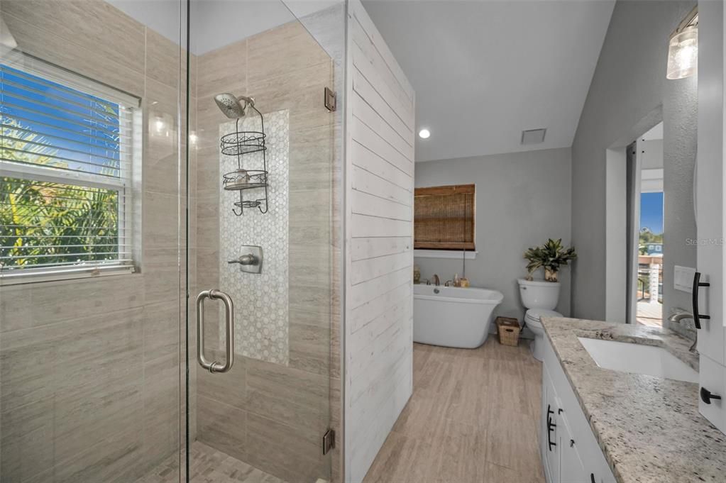 For Rent: $6,800 (3 beds, 3 baths, 2702 Square Feet)