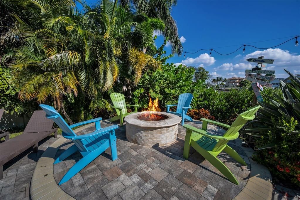 For Rent: $6,800 (3 beds, 3 baths, 2702 Square Feet)