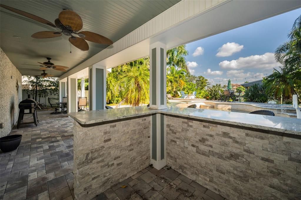 For Rent: $6,800 (3 beds, 3 baths, 2702 Square Feet)