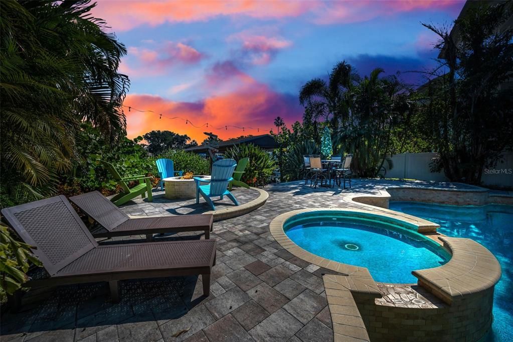 For Rent: $6,800 (3 beds, 3 baths, 2702 Square Feet)