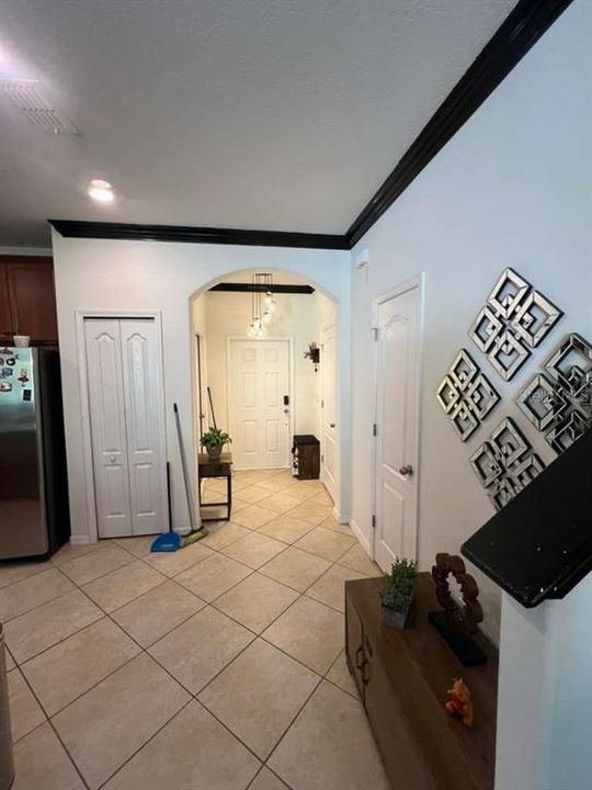 待售: $265,000 (2 贝兹, 2 浴室, 1374 平方英尺)