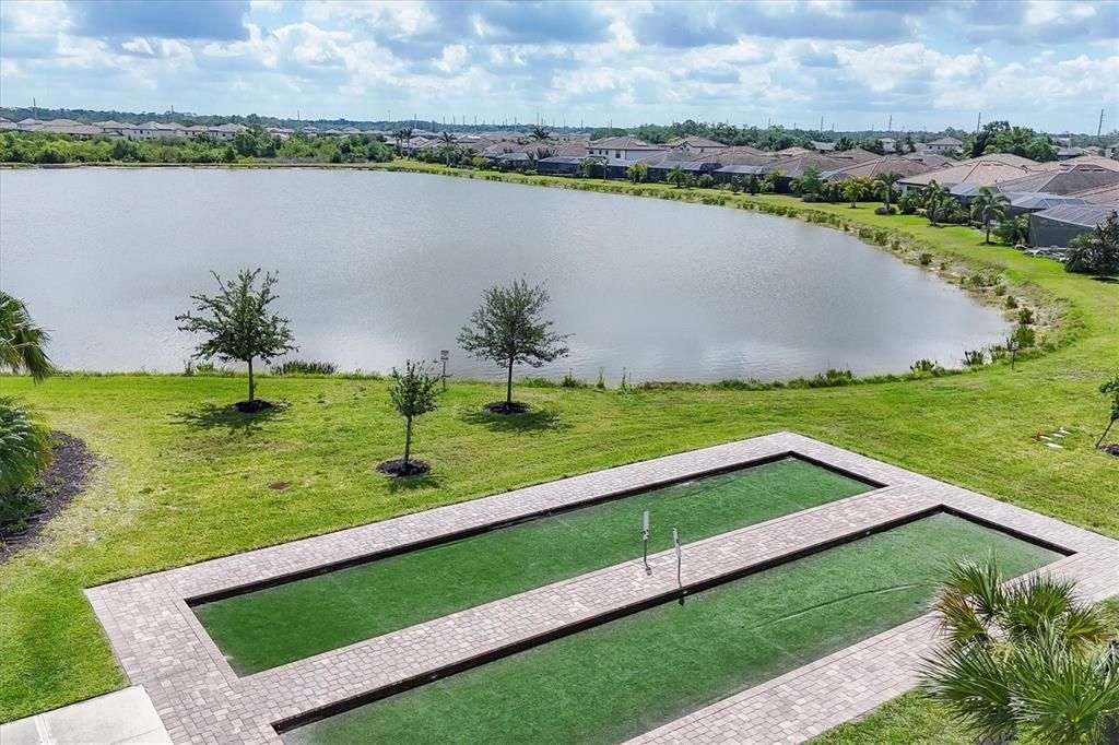 For Sale: $780,000 (6 beds, 4 baths, 3908 Square Feet)