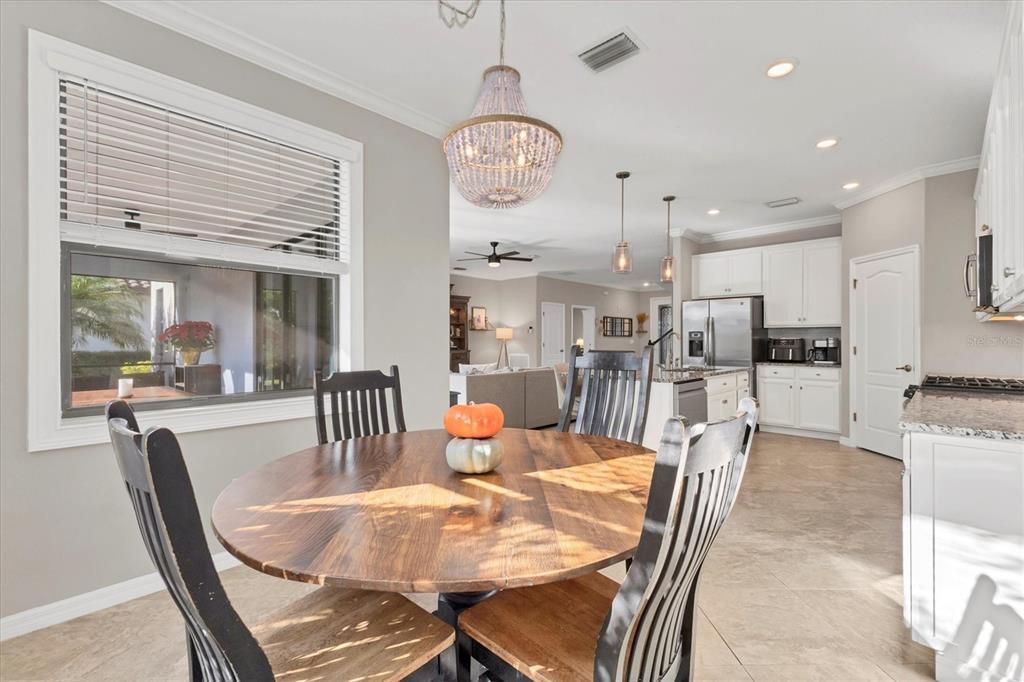 For Sale: $780,000 (6 beds, 4 baths, 3908 Square Feet)