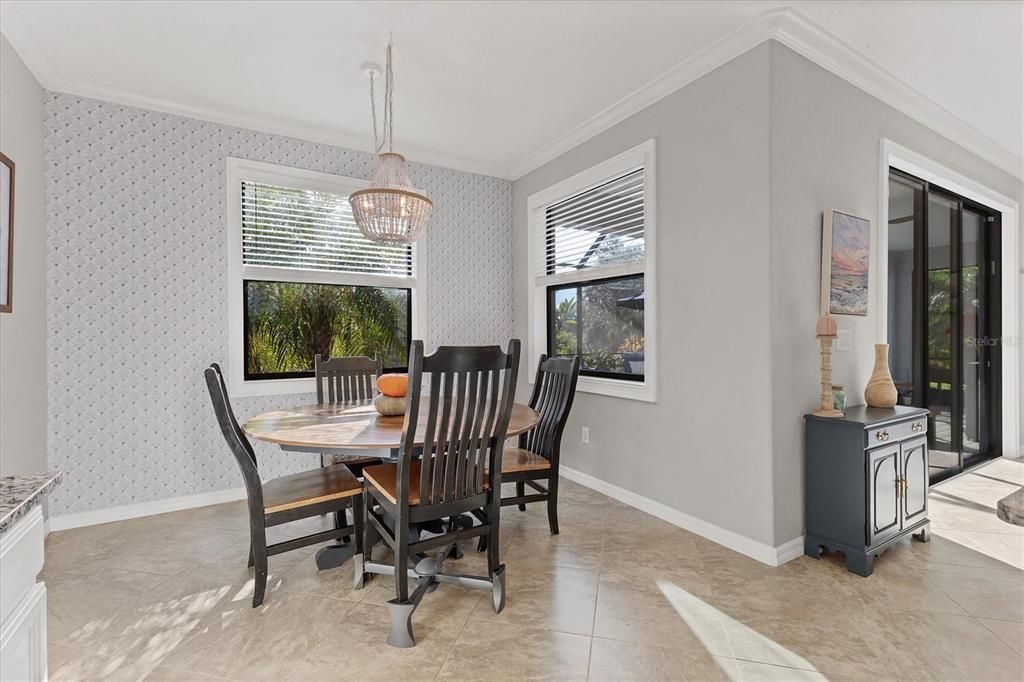 For Sale: $780,000 (6 beds, 4 baths, 3908 Square Feet)