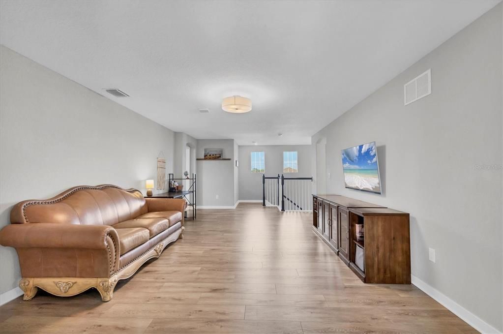 For Sale: $780,000 (6 beds, 4 baths, 3908 Square Feet)