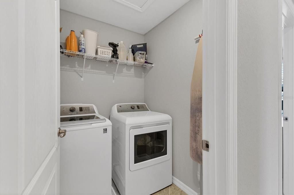 For Sale: $780,000 (6 beds, 4 baths, 3908 Square Feet)