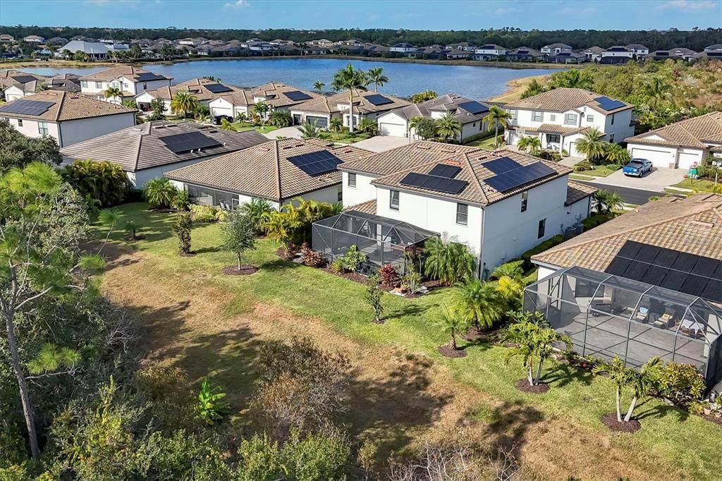 For Sale: $780,000 (6 beds, 4 baths, 3908 Square Feet)