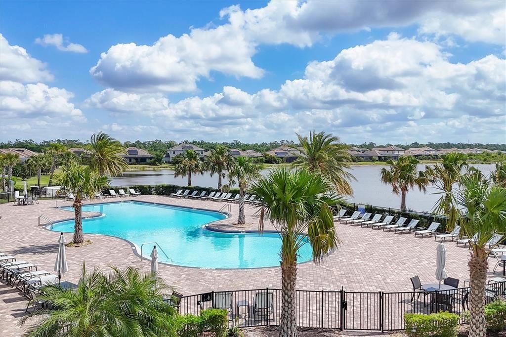 For Sale: $780,000 (6 beds, 4 baths, 3908 Square Feet)