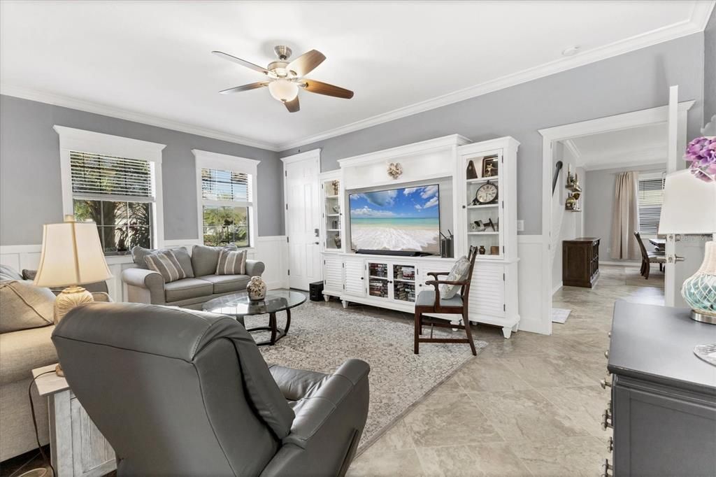 For Sale: $780,000 (6 beds, 4 baths, 3908 Square Feet)