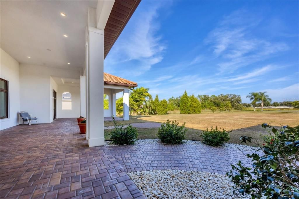 Active With Contract: $1,200,000 (4 beds, 4 baths, 4097 Square Feet)