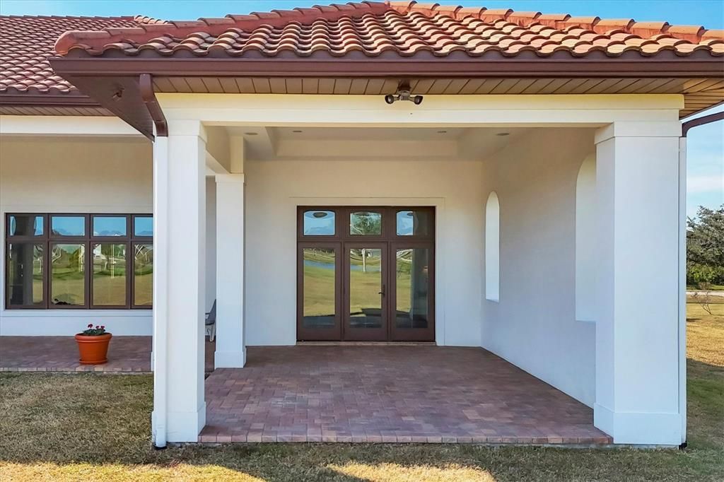 Active With Contract: $1,200,000 (4 beds, 4 baths, 4097 Square Feet)