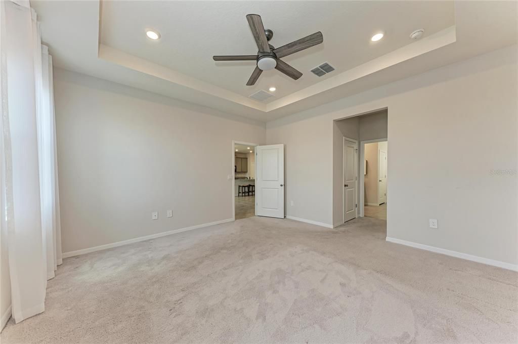 For Sale: $459,600 (3 beds, 2 baths, 2035 Square Feet)