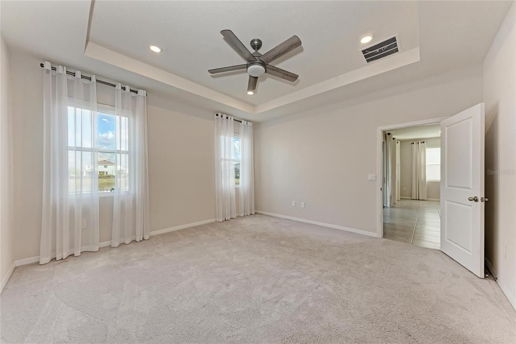 For Sale: $459,600 (3 beds, 2 baths, 2035 Square Feet)